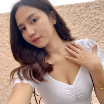 Mila photo 2, asian, petite, brunette, 155 cm, 55 kg, Medium bust, Hong Kong