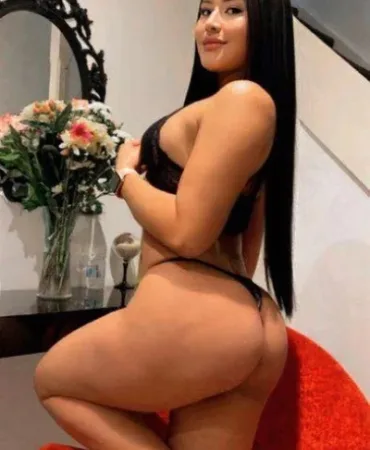 Eva photo 1, asian, average, black hair, 175 cm, 70 kg, Large bust, Hong Kong