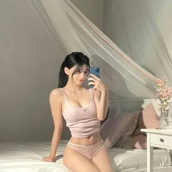 Sofia photo 4, middle eastern, slim, black hair, 175 cm, 56 kg, Medium bust, Hong Kong