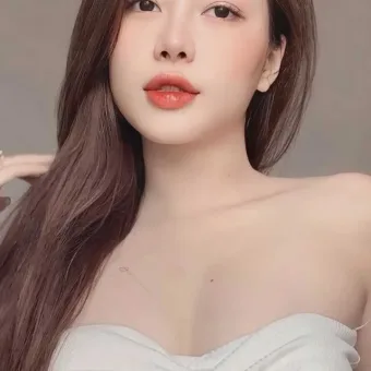 Lina photo 2, asian, slim, brunette, 166 cm, 47 kg, Medium bust, Hong Kong