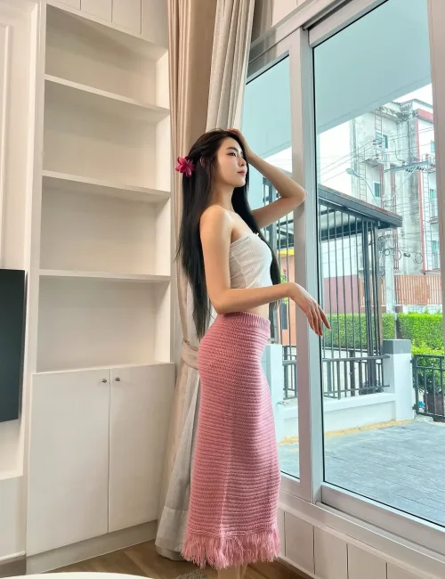 Ariana photo 8, asian, slim, black hair, 165 cm, 48 kg, Small bust, Hong Kong