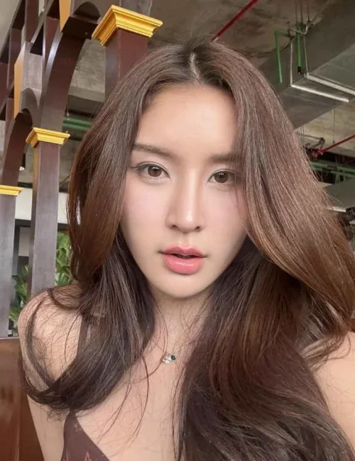 Ariana photo 4, asian, slim, brunette, 165 cm, 49 kg, Medium bust, Hong Kong