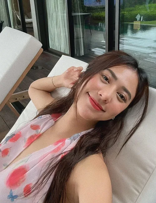 Ariana photo 1, asian, slim, brunette, 165 cm, 51 kg, Medium bust, Hong Kong