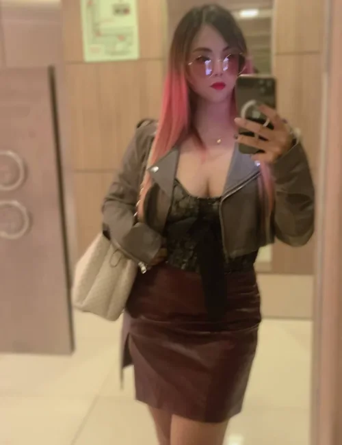 Nika photo 5, asian, petite, red hair, 150 cm, 50 kg, Large bust, Hong Kong