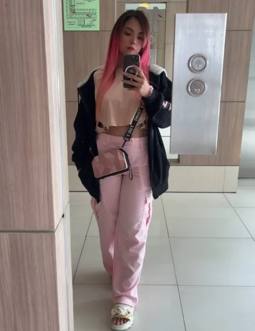 Nika photo 6, asian, petite, red hair, 150 cm, 50 kg, Large bust, Hong Kong