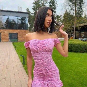 Ariana photo 5, middle eastern, slim, black hair, 175 cm, 53 kg, Large bust, Hong Kong