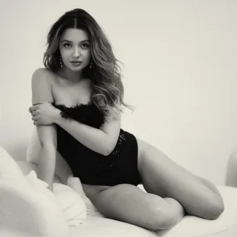 Vera photo 5, european, average, brunette, 170 cm, 67 kg, Medium bust, Hong Kong
