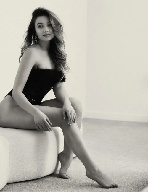 Vera photo 6, european, average, brunette, 170 cm, 67 kg, Medium bust, Hong Kong