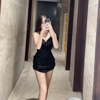 Ariana photo 4, asian, slim, brunette, 168 cm, 49 kg, Medium bust, Hong Kong