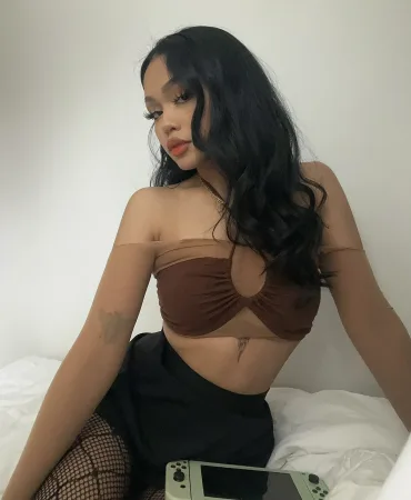 Ariana photo 1, latino, slim, black hair, 170 cm, 54 kg, Medium bust, Hong Kong