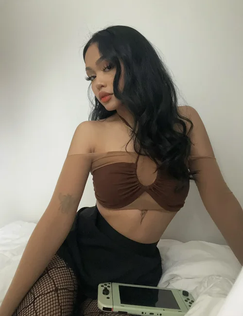 Ariana photo 1, latino, slim, black hair, 170 cm, 54 kg, Medium bust, Hong Kong