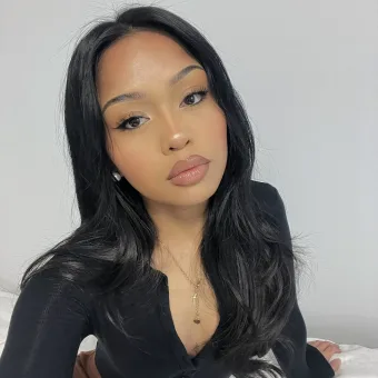 Ariana photo 5, latino, slim, black hair, 170 cm, 54 kg, Medium bust, Hong Kong