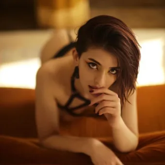 Sofia photo 5, european, slim, brunette, 177 cm, 59 kg, Small bust, Hong Kong