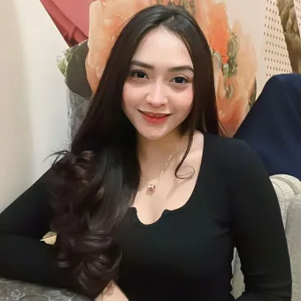 Ariana photo 2, asian, slim, brunette, 165 cm, 49 kg, Medium bust, Hong Kong