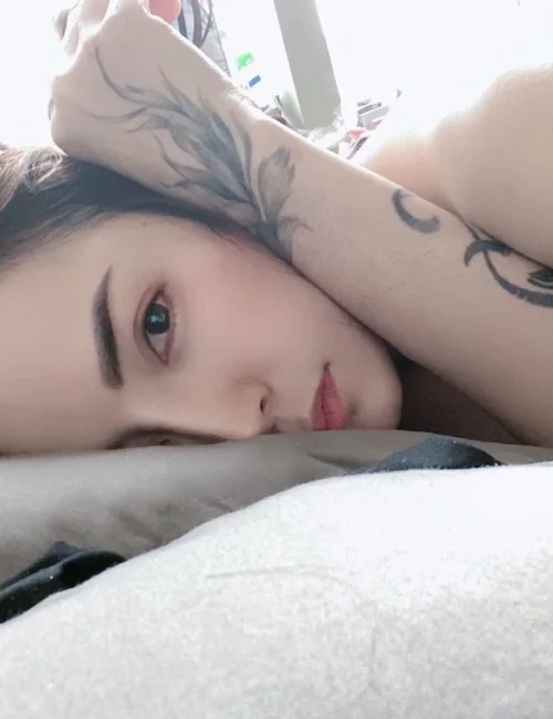 Ariana photo 2, asian, slim, brunette, 160 cm, 45 kg, Medium bust, Hong Kong