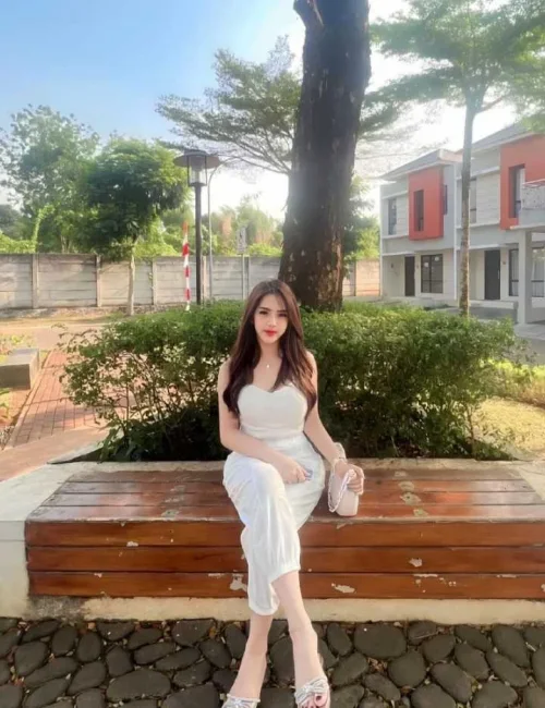 Ariana photo 2, asian, slim, brunette, 164 cm, 49 kg, Large bust, Hong Kong