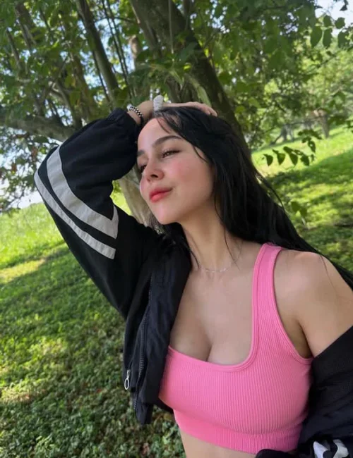 Mira photo 2, european, average, black hair, 178 cm, 80 kg, Medium bust, Hong Kong