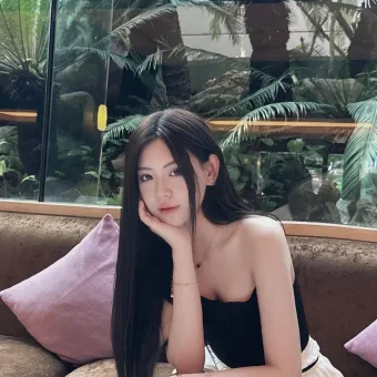 Lina photo 4, asian, athletic, black hair, 163 cm, 52 kg, Small bust, Hong Kong