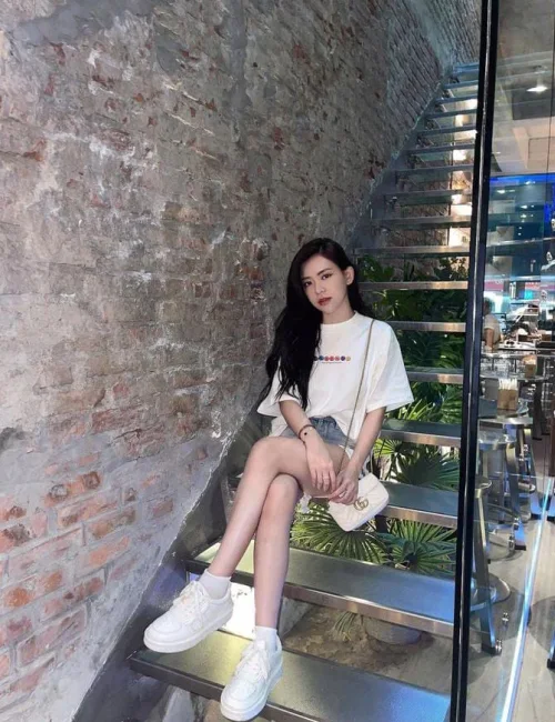 Lina photo 6, asian, athletic, black hair, 163 cm, 52 kg, Small bust, Hong Kong
