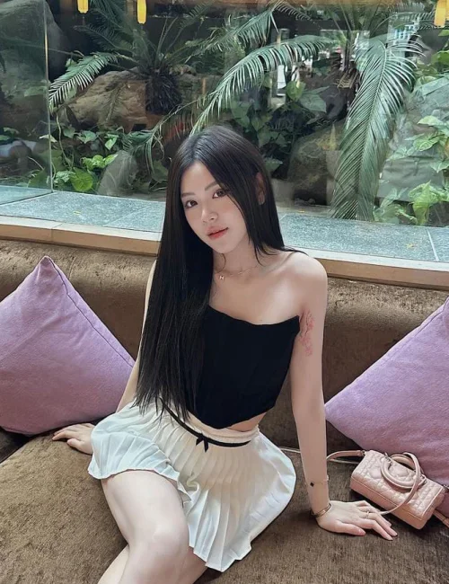 Lina photo 7, asian, athletic, black hair, 163 cm, 52 kg, Small bust, Hong Kong