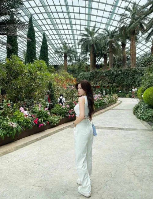 Lina photo 9, asian, athletic, black hair, 163 cm, 52 kg, Small bust, Hong Kong