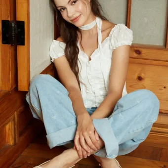 Lina photo 5, european, slim, brunette, 170 cm, 52 kg, Medium bust, Hong Kong