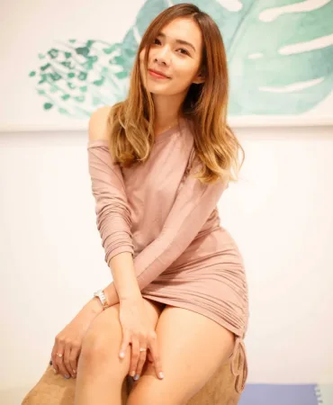Nika photo 1, asian, slim, brunette, 165 cm, 50 kg, Large bust, Hong Kong