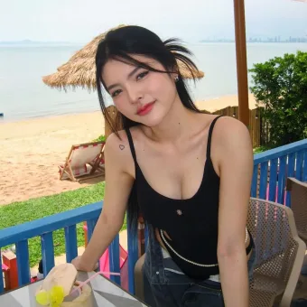 Eva photo 5, asian, slim, black hair, 167 cm, 51 kg, Medium bust, Hong Kong
