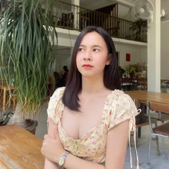 Lina photo 3, asian, petite, brunette, 150 cm, 35 kg, Medium bust, Hong Kong