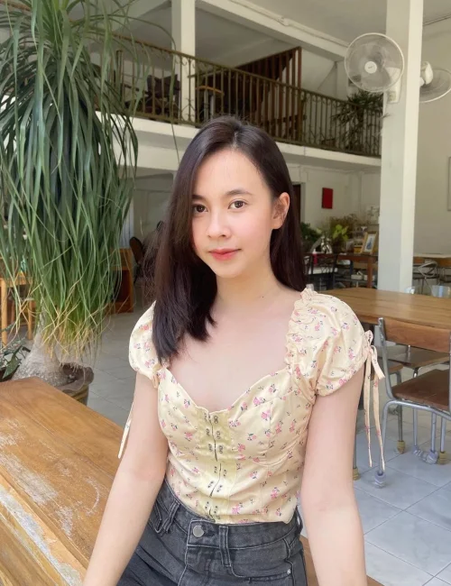 Lina photo 6, asian, petite, brunette, 150 cm, 35 kg, Medium bust, Hong Kong