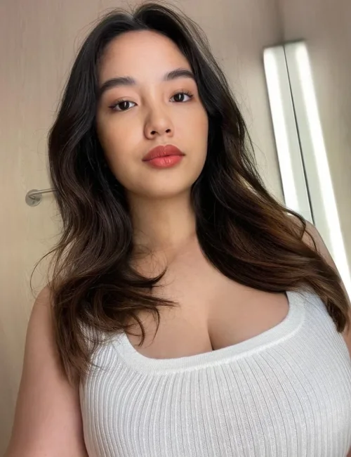 Mira photo 3, asian, slim, brunette, 164 cm, 51 kg, Large bust, Hong Kong