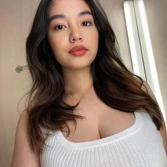 Mira photo 3, asian, slim, brunette, 164 cm, 51 kg, Large bust, Hong Kong