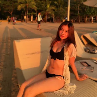 Lina photo 5, asian, slim, black hair, 163 cm, 49 kg, Medium bust, Hong Kong