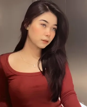 Ariana photo 1, asian, athletic, black hair, 161 cm, 53 kg, Large bust, Hong Kong