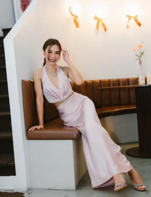 Lina photo 1, asian, slim, brunette, 160 cm, 42 kg, Small bust, Hong Kong
