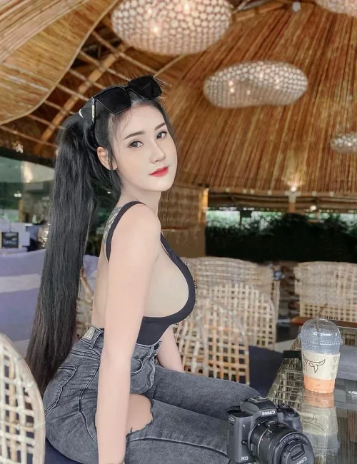 Mila photo 1, asian, petite, brunette, 155 cm, 49 kg, Large bust, Hong Kong