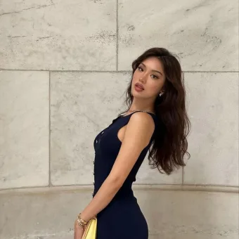 Ariana photo 5, asian, athletic, black hair, 168 cm, 54 kg, Medium bust, Hong Kong