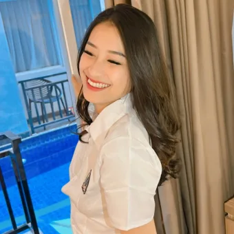 Sofia photo 2, asian, athletic, brunette, 165 cm, 53 kg, Small bust, Hong Kong