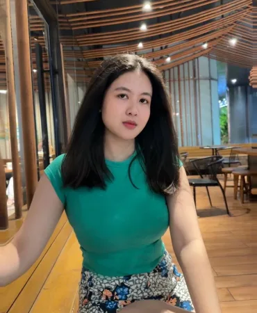 Ariana photo 1, asian, athletic, black hair, 162 cm, 51 kg, Medium bust, Hong Kong