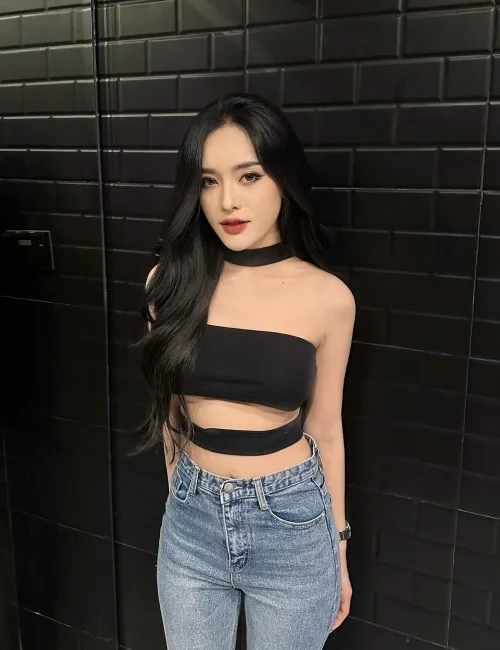 Mira photo 1, asian, slim, black hair, 169 cm, 50 kg, Large bust, Hong Kong