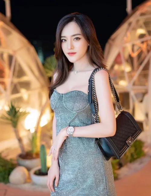 Mira photo 9, asian, slim, black hair, 169 cm, 50 kg, Large bust, Hong Kong