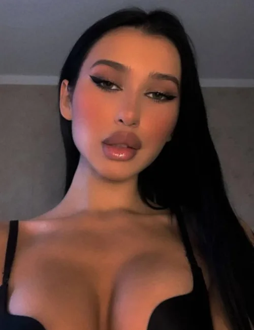 Sofia photo 3, middle eastern, average, black hair, 169 cm, 65 kg, Medium bust, Hong Kong