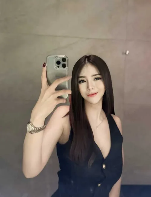 Sofia photo 1, asian, slim, black hair, 169 cm, 54 kg, Medium bust, Hong Kong