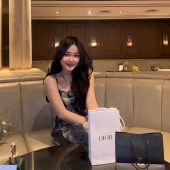 Mila photo 4, asian, athletic, black hair, 170 cm, 60 kg, Medium bust, Hong Kong