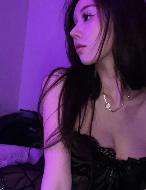 Nika photo 2, asian, slim, brunette, 165 cm, 49 kg, Large bust, Hong Kong