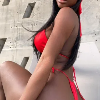 Lina photo 2, ebony / black, curvy, black hair, 158 cm, 67 kg, Medium bust, Hong Kong