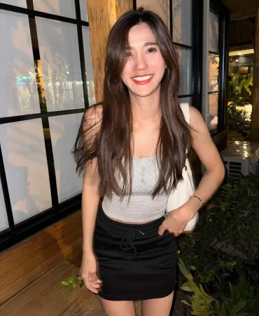 Mira photo 1, asian, slim, black hair, 168 cm, 52 kg, Small bust, Hong Kong
