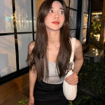 Mira photo 4, asian, slim, black hair, 168 cm, 52 kg, Small bust, Hong Kong