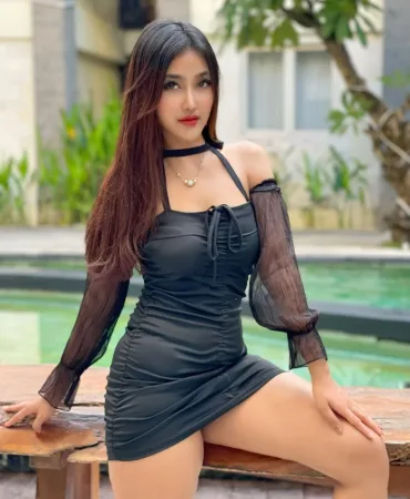 Nika photo 1, asian, slim, brunette, 167 cm, 50 kg, Medium bust, Hong Kong