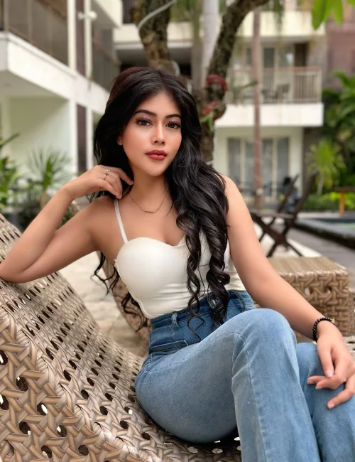 Nika photo 7, indian, athletic, black hair, 167 cm, 53 kg, Medium bust, Hong Kong